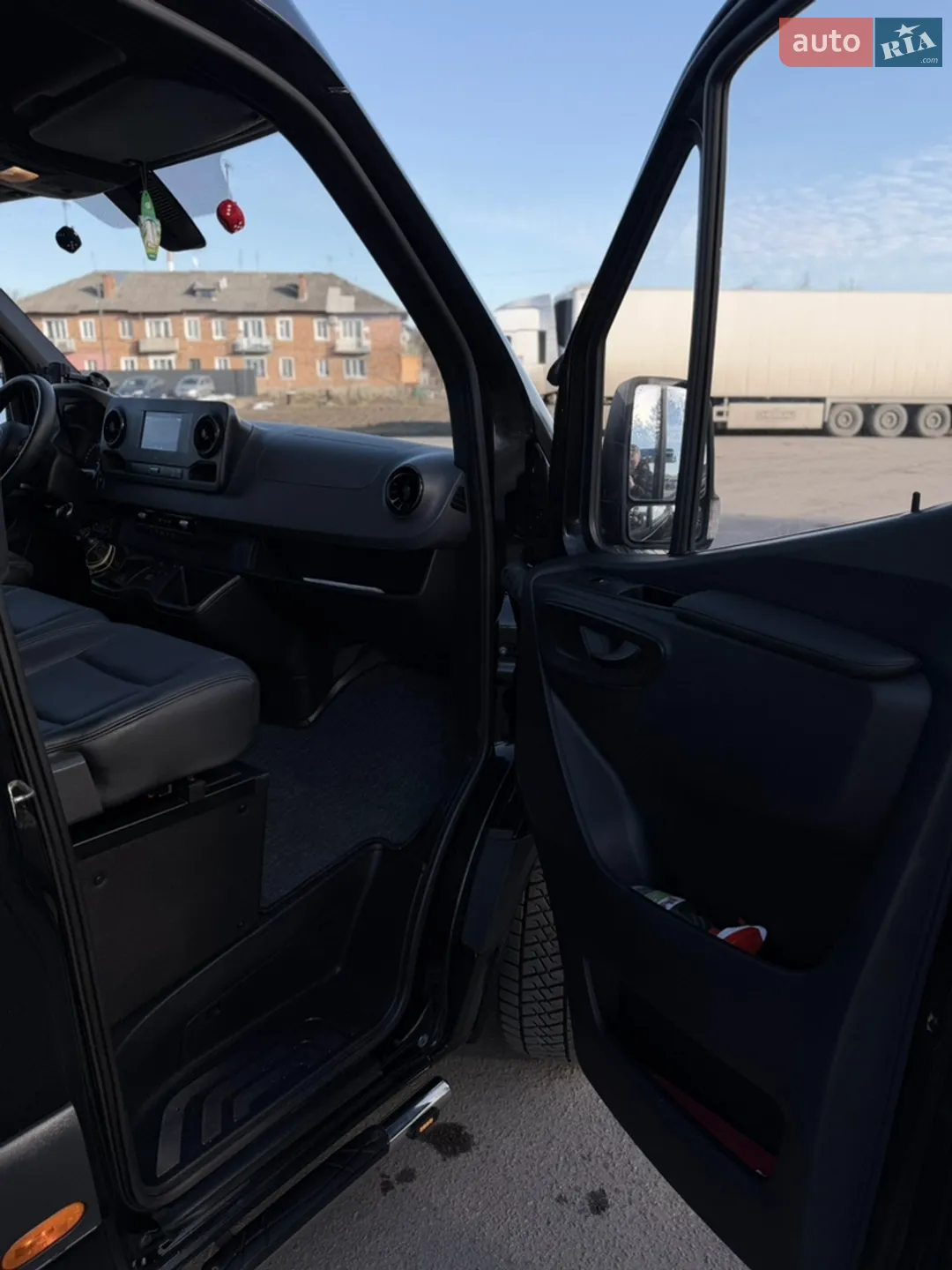 2019 Mercedes-Benz Sprinter - мініатюра 46