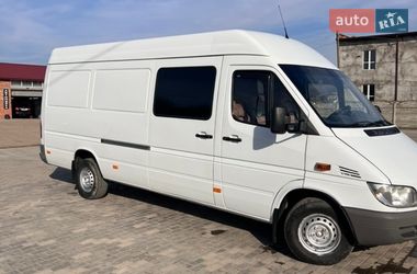 Вантажопасажирський фургон Mercedes-Benz Sprinter 2004 в Чернівцях