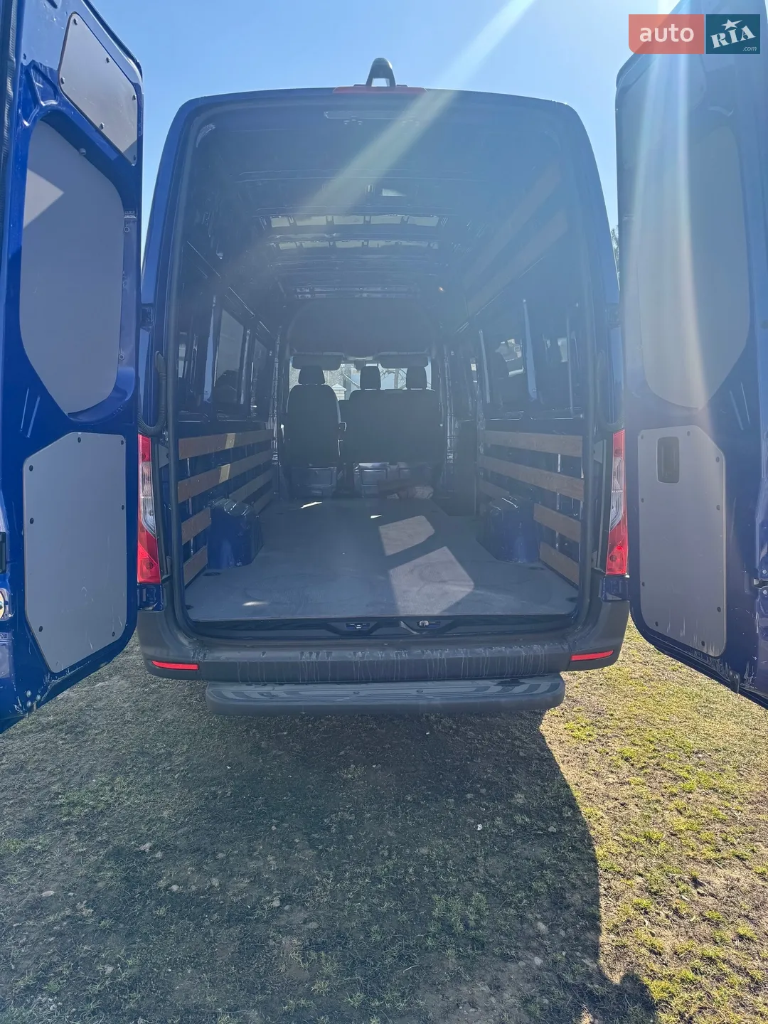 2021 Mercedes-Benz Sprinter - мініатюра 14
