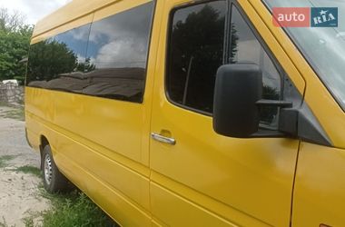 Туристический / Междугородний автобус Mercedes-Benz Sprinter 2004 в Новой Ушице