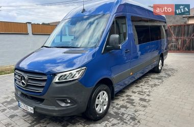 Минивэн Mercedes-Benz Sprinter 2022 в Сваляве