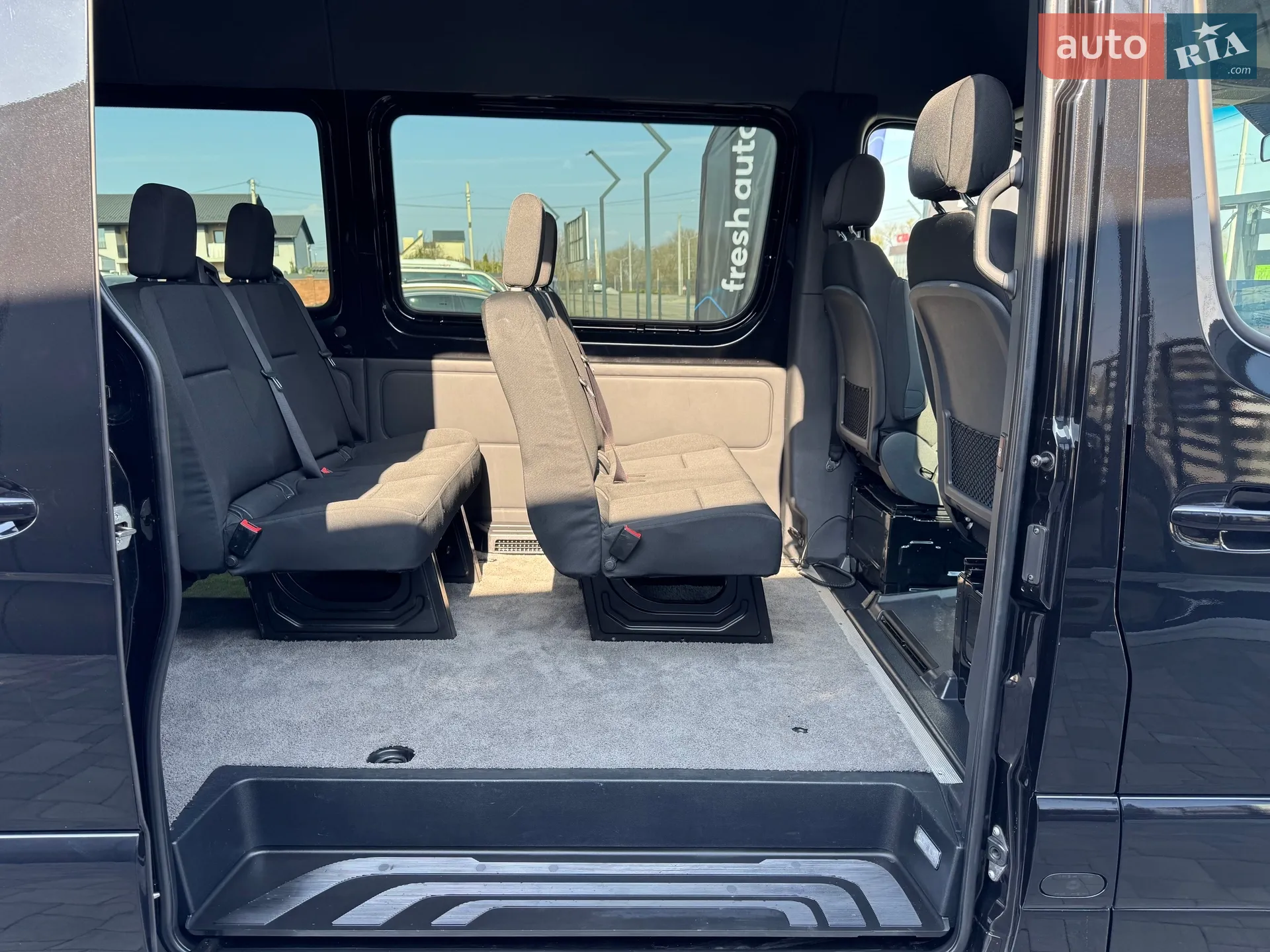 2019 Mercedes-Benz Sprinter - мініатюра 32