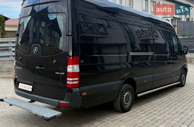 Грузовой фургон Mercedes-Benz Sprinter 2017 в Черновцах