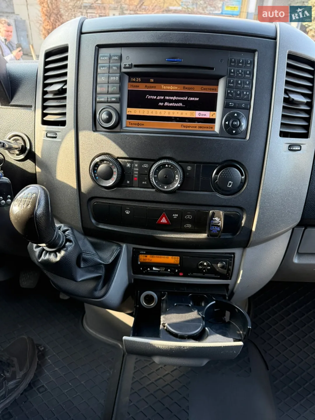 2011 Mercedes-Benz Sprinter - мініатюра 27
