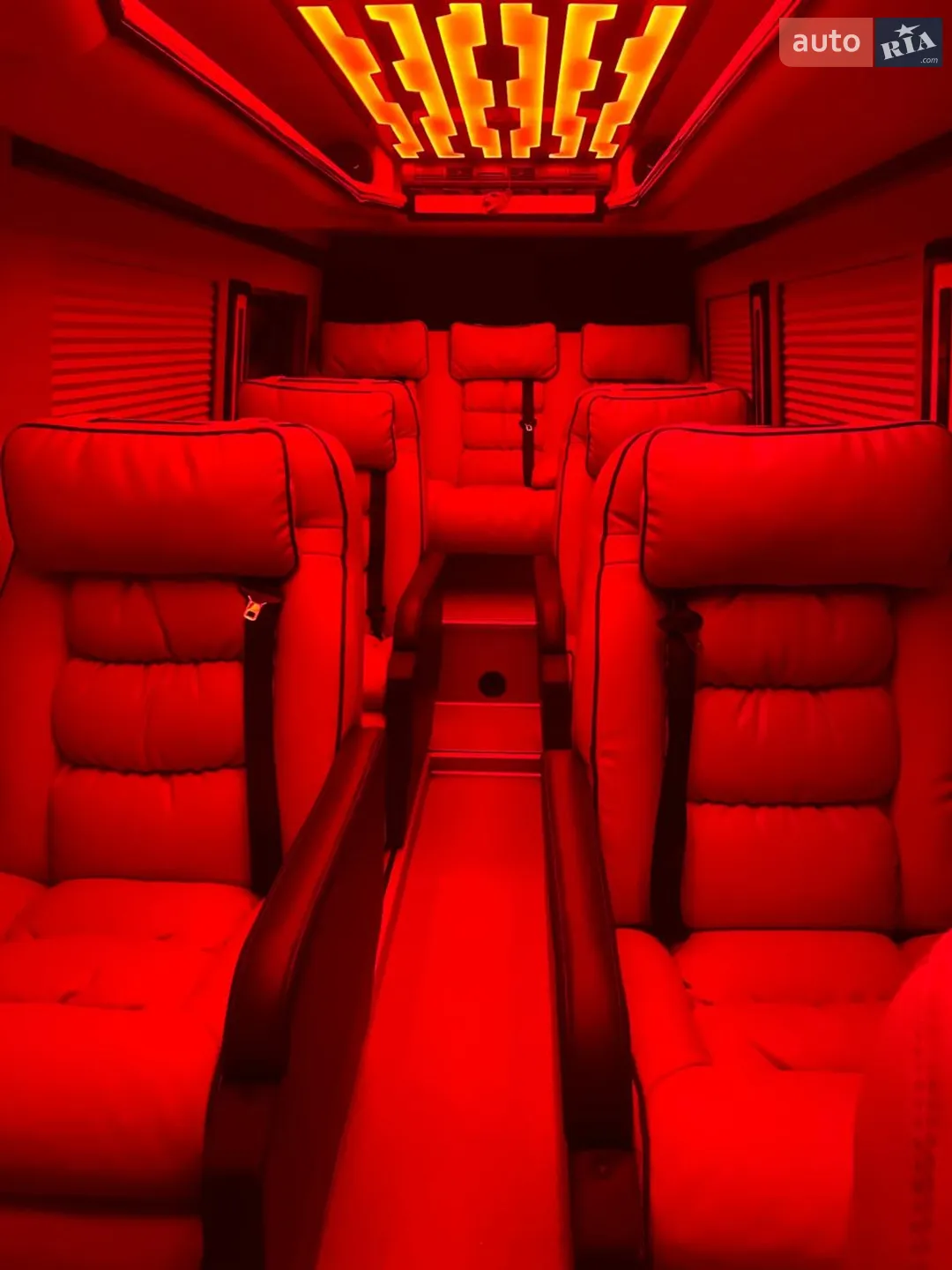 2015 Mercedes-Benz Sprinter - мініатюра 54