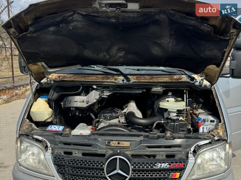 Грузопассажирский фургон Mercedes-Benz Sprinter 2006 в Могилев-Подольске