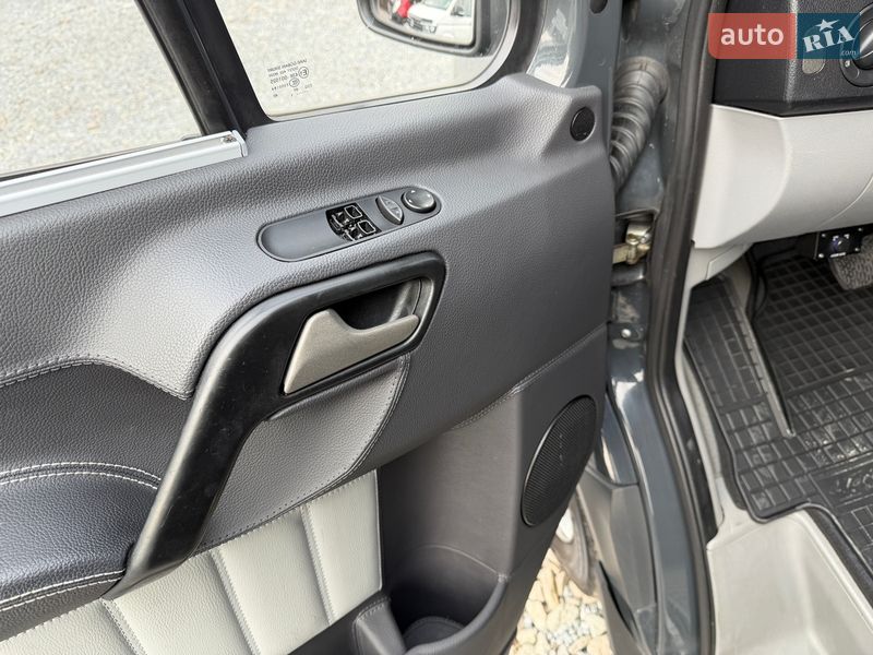 Микроавтобус Mercedes-Benz Sprinter 2011 в Стрые