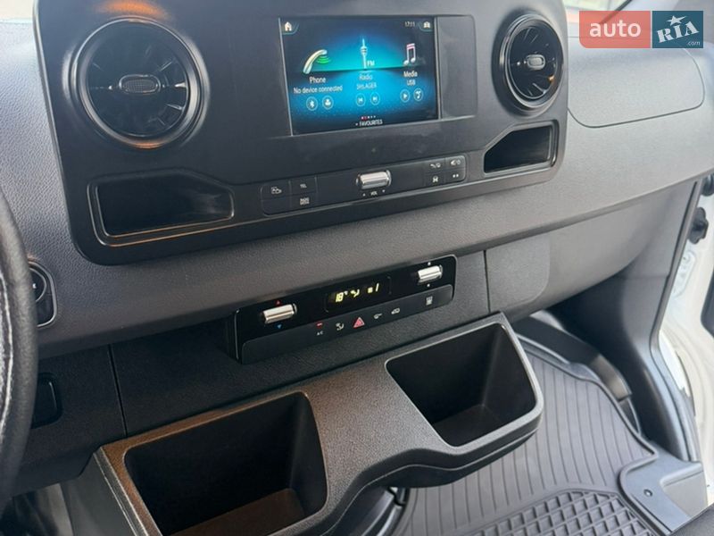 Грузовой фургон Mercedes-Benz Sprinter 2019 в Ровно фото 25 Грузовой фургон Mercedes-Benz Sprinter 2019 в Ровно
