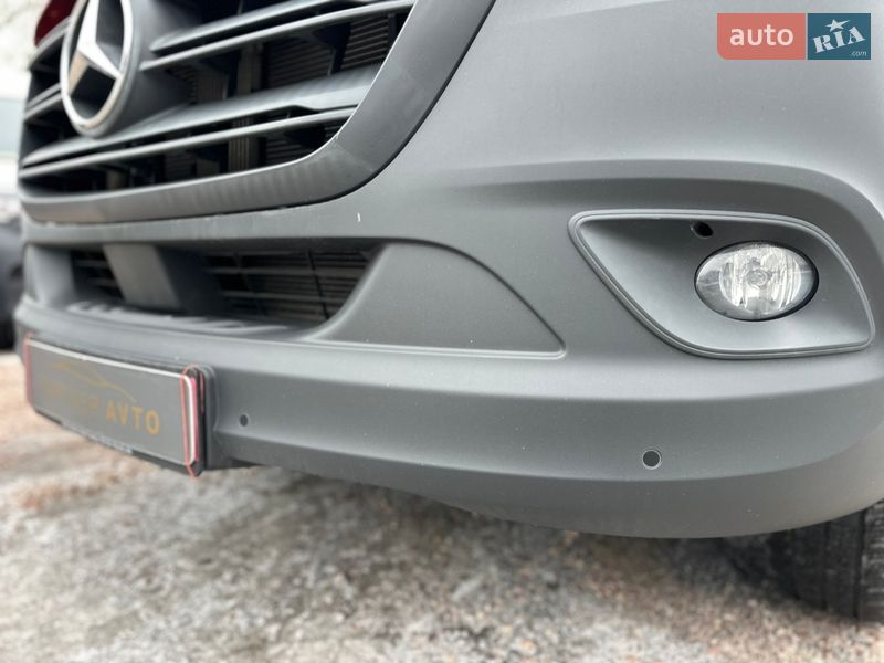 Грузопассажирский фургон Mercedes-Benz Sprinter 2020 в Ровно