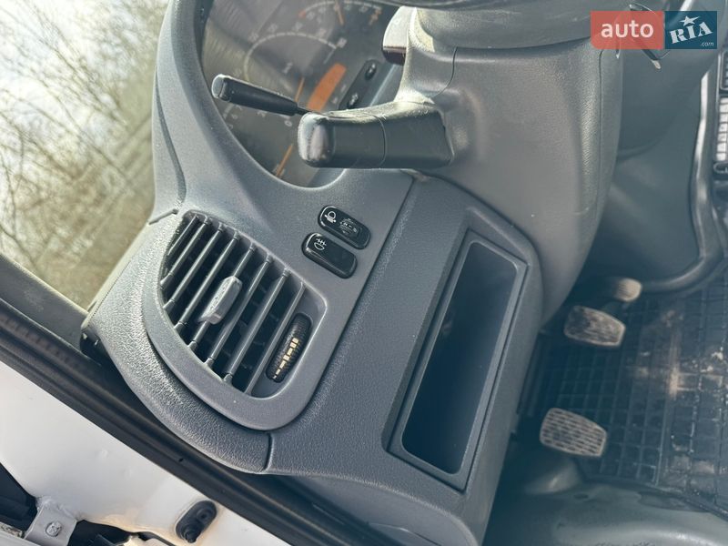 Грузовой фургон Mercedes-Benz Sprinter 2004 в Виннице