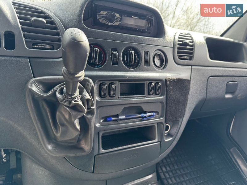 Грузовой фургон Mercedes-Benz Sprinter 2004 в Виннице