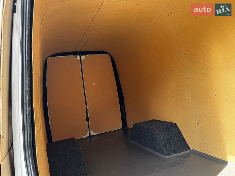 Грузовой фургон Mercedes-Benz Sprinter 2004 в Виннице