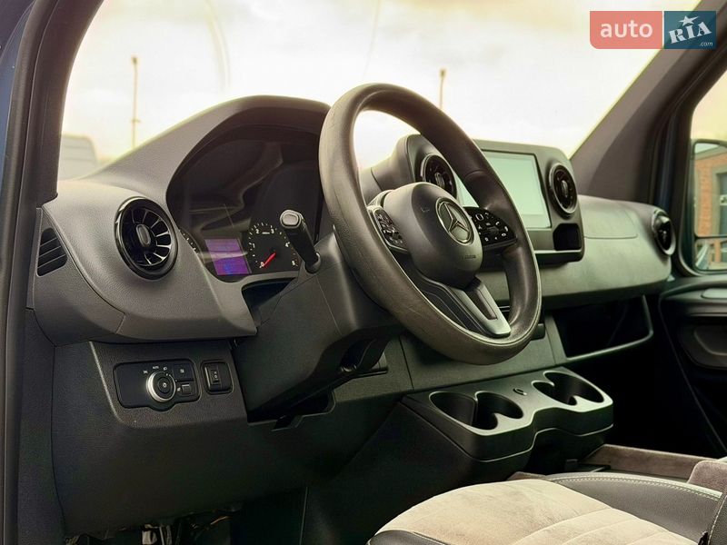 Минивэн Mercedes-Benz Sprinter 2019 в Черновцах