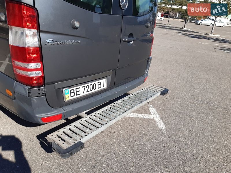 Грузопассажирский фургон Mercedes-Benz Sprinter 2011 в Николаеве