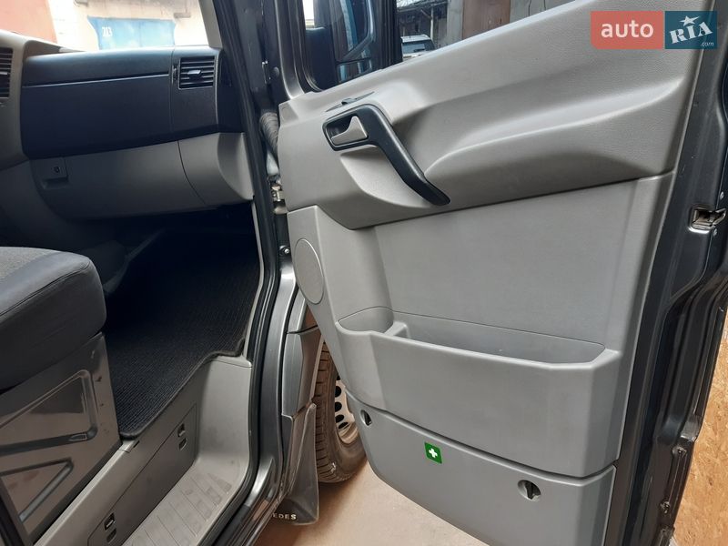 Грузопассажирский фургон Mercedes-Benz Sprinter 2011 в Николаеве