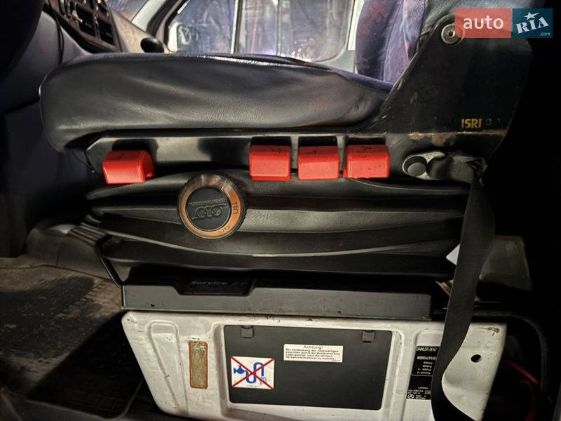 Грузопассажирский фургон Mercedes-Benz Sprinter 1999 в Хмельницком