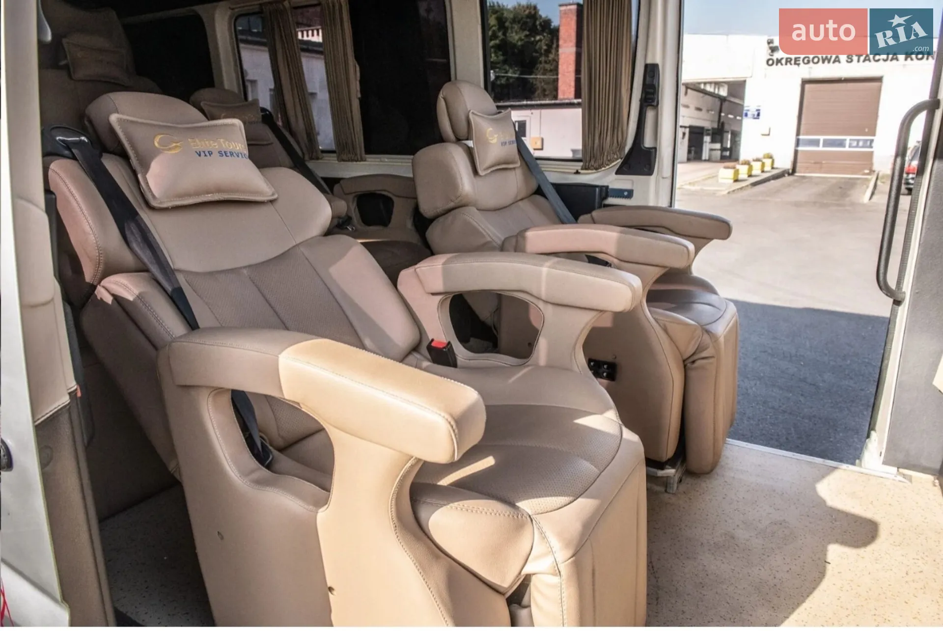 2010 Mercedes-Benz Sprinter - мініатюра 13
