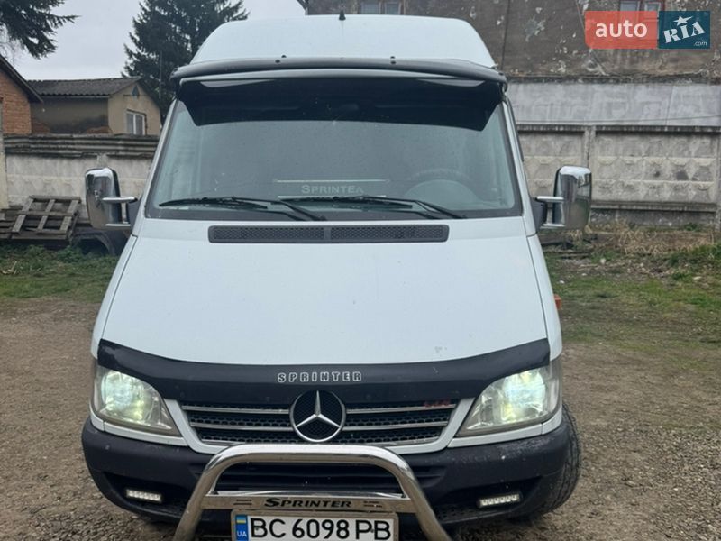 Грузопассажирский фургон Mercedes-Benz Sprinter 2005 в Самборе