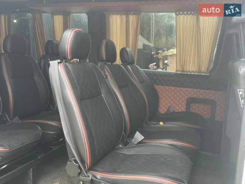 Седан Mercedes-Benz Sprinter 2015 в Ужгороде