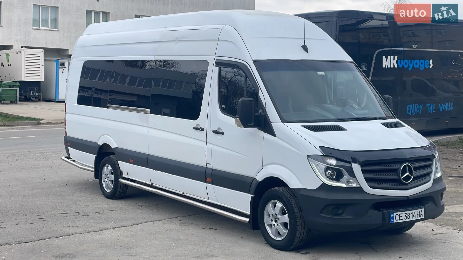 2010 Mercedes-Benz Sprinter - мініатюра 2