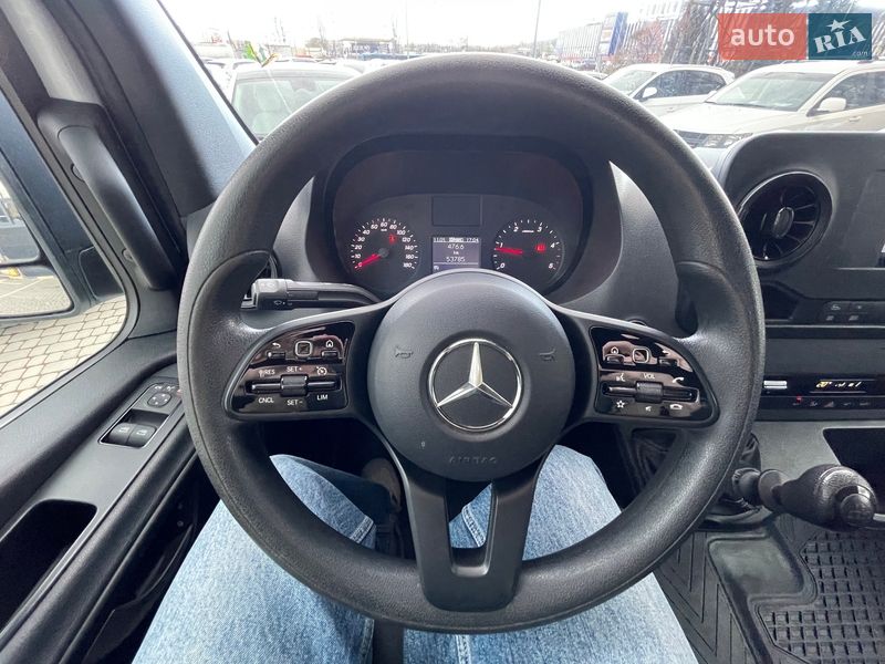 Грузовой фургон Mercedes-Benz Sprinter 2023 в Львове