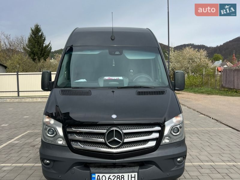 Микроавтобус Mercedes-Benz Sprinter 2017 в Сваляве
