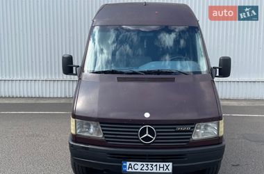 Грузовой фургон Mercedes-Benz Sprinter 1998 в Луцке