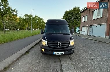 Седан Mercedes-Benz Sprinter 2017 в Ивано-Франковске