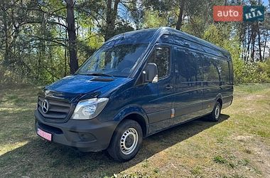 Вантажний фургон Mercedes-Benz Sprinter 2017 в Рівному