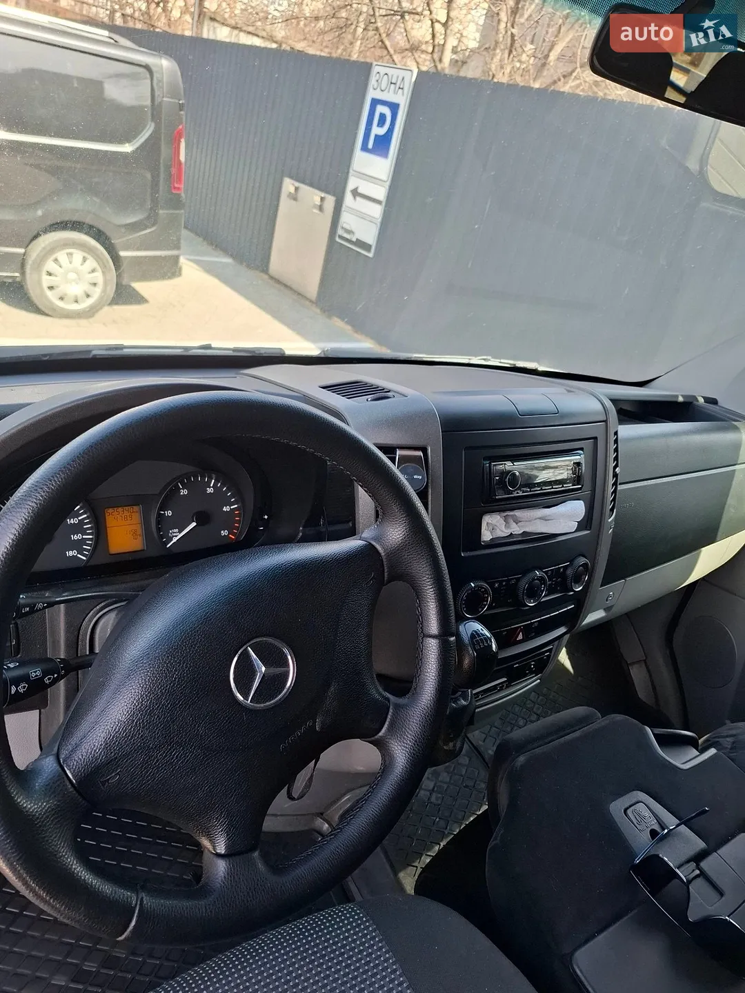 2010 Mercedes-Benz Sprinter - мініатюра 13