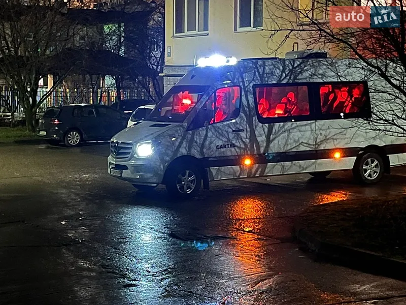 Mercedes-Benz Sprinter 2013