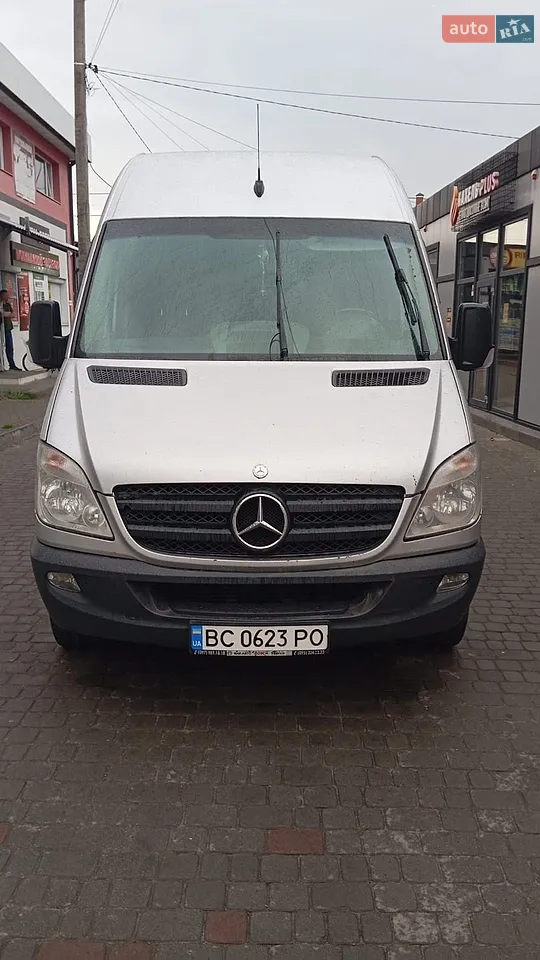 2011 Mercedes-Benz Sprinter - мініатюра 31