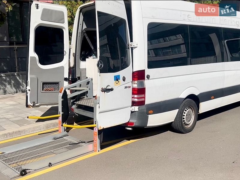 Mercedes-Benz Sprinter 2010