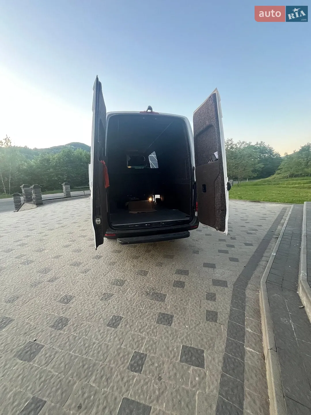 2020 Mercedes-Benz Sprinter - мініатюра 5