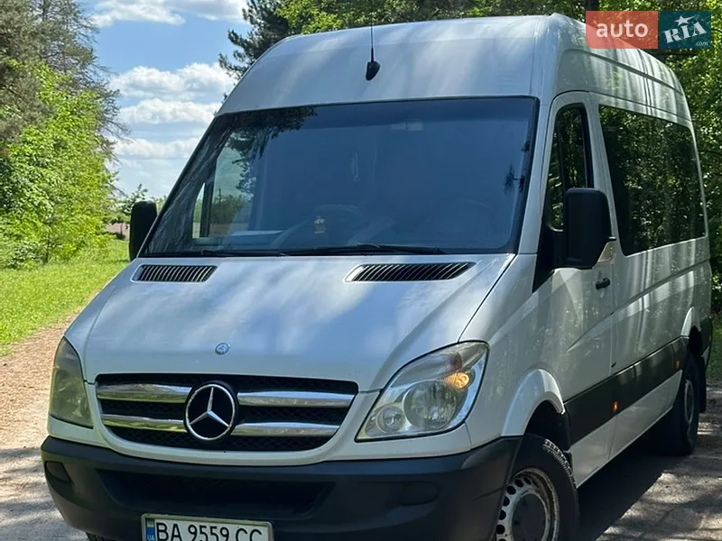 Mercedes-Benz Sprinter 2011
