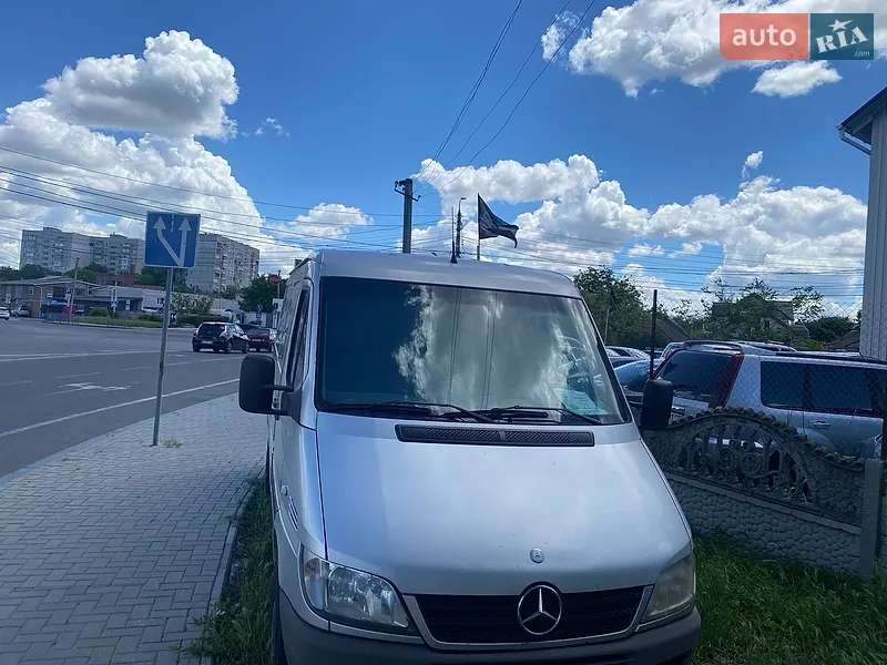 Mercedes-Benz Sprinter 2005