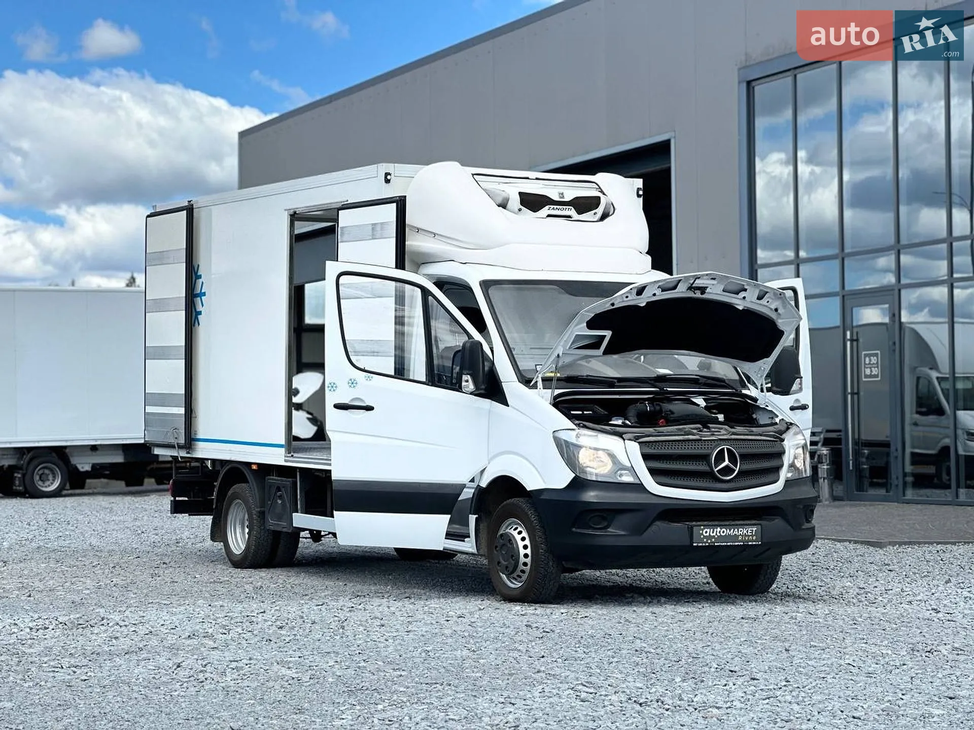 2019 Mercedes-Benz Sprinter - мініатюра 25