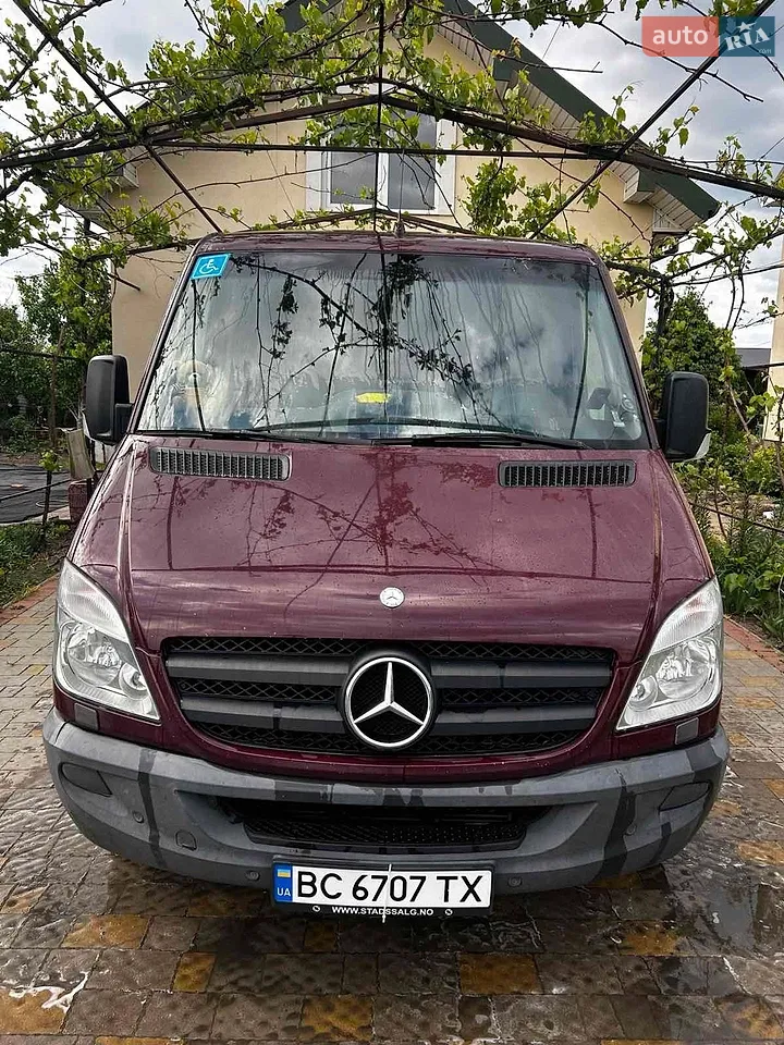 2011 Mercedes-Benz Sprinter - мініатюра 39