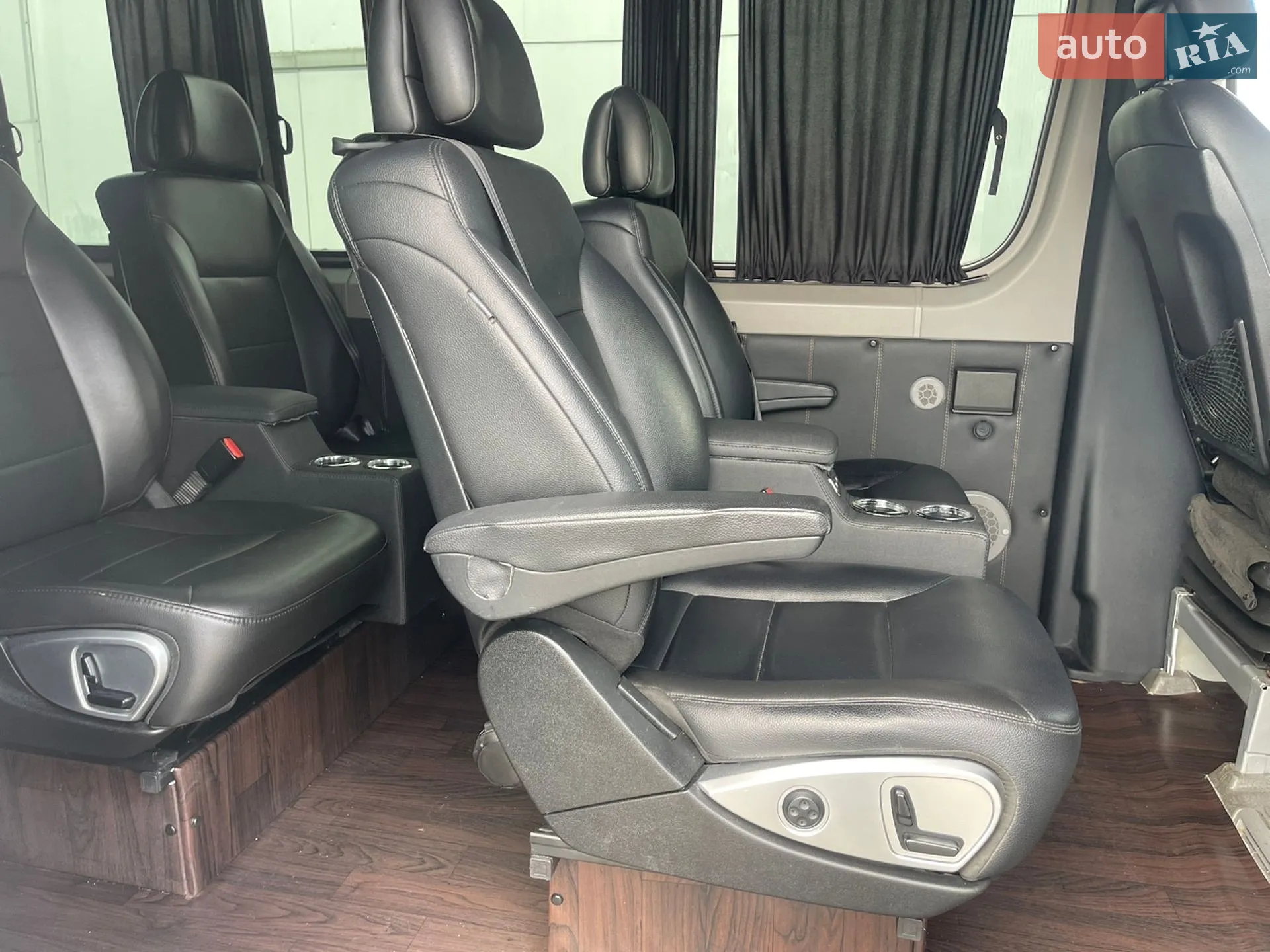 2011 Mercedes-Benz Sprinter - мініатюра 23