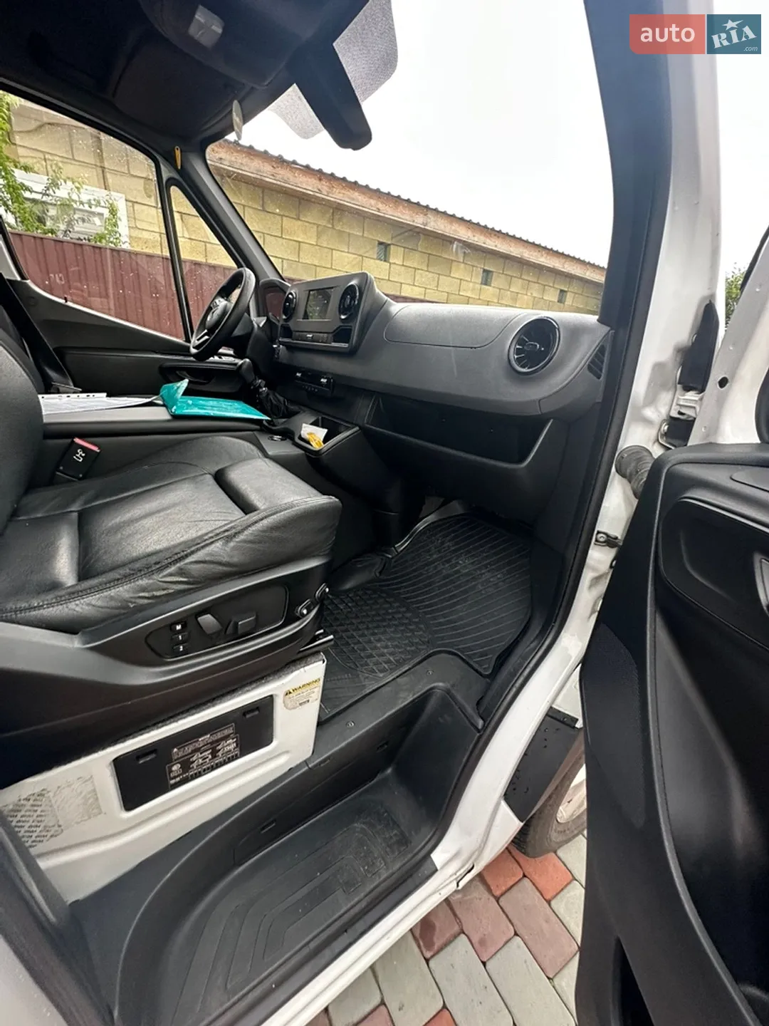 2020 Mercedes-Benz Sprinter - мініатюра 15