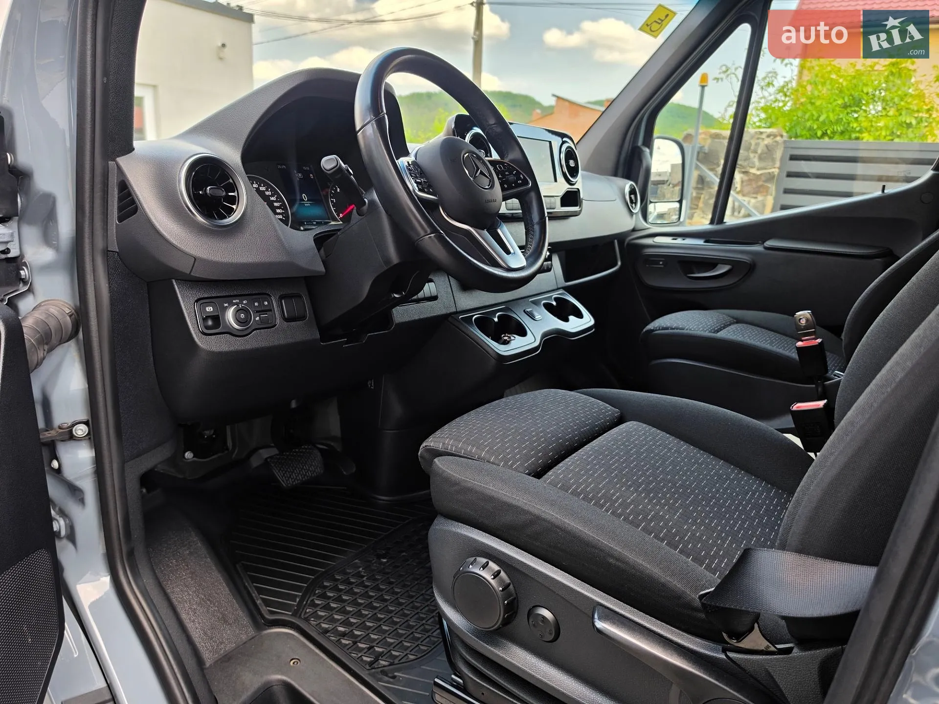 2024 Mercedes-Benz Sprinter - мініатюра 26