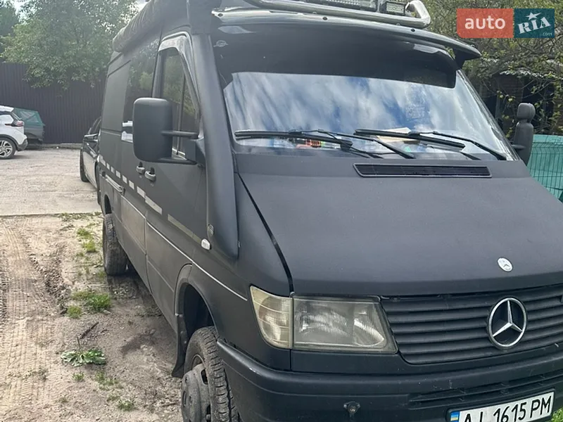 Mercedes-Benz Sprinter 2000