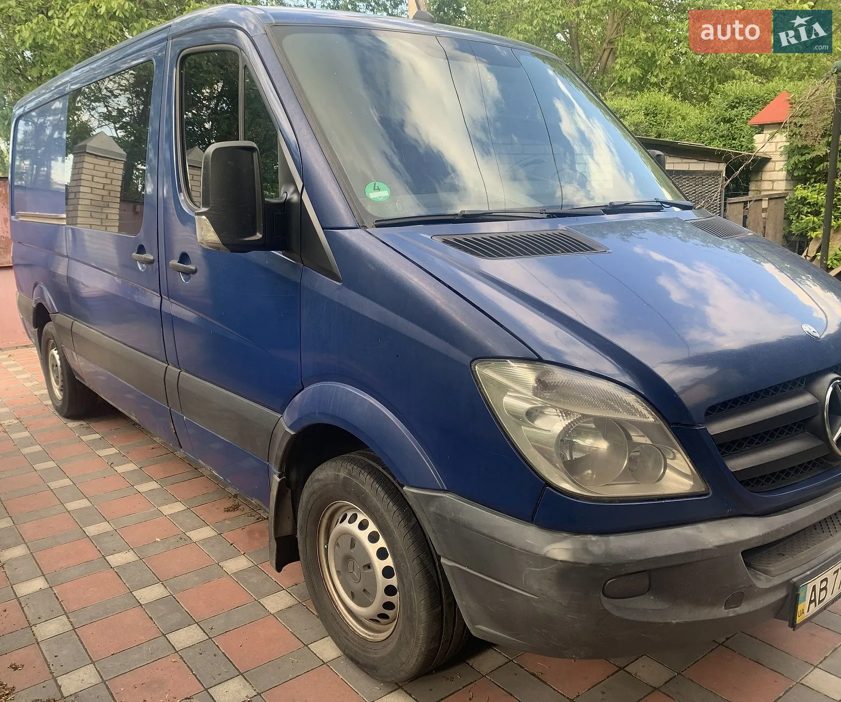 2010 Mercedes-Benz Sprinter - мініатюра 3