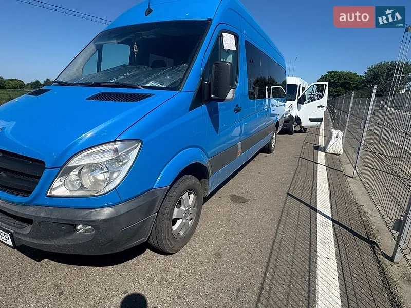 Mercedes-Benz Sprinter 2012