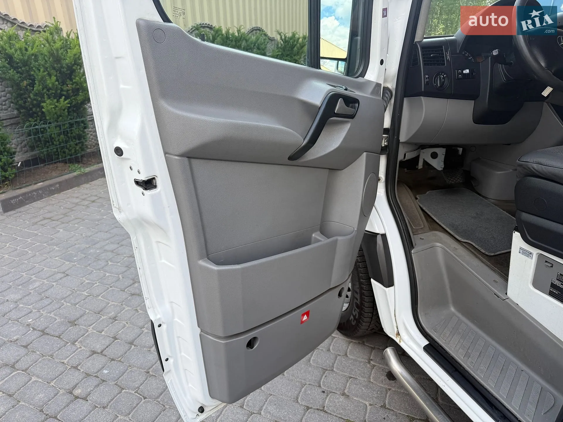 2010 Mercedes-Benz Sprinter - мініатюра 15
