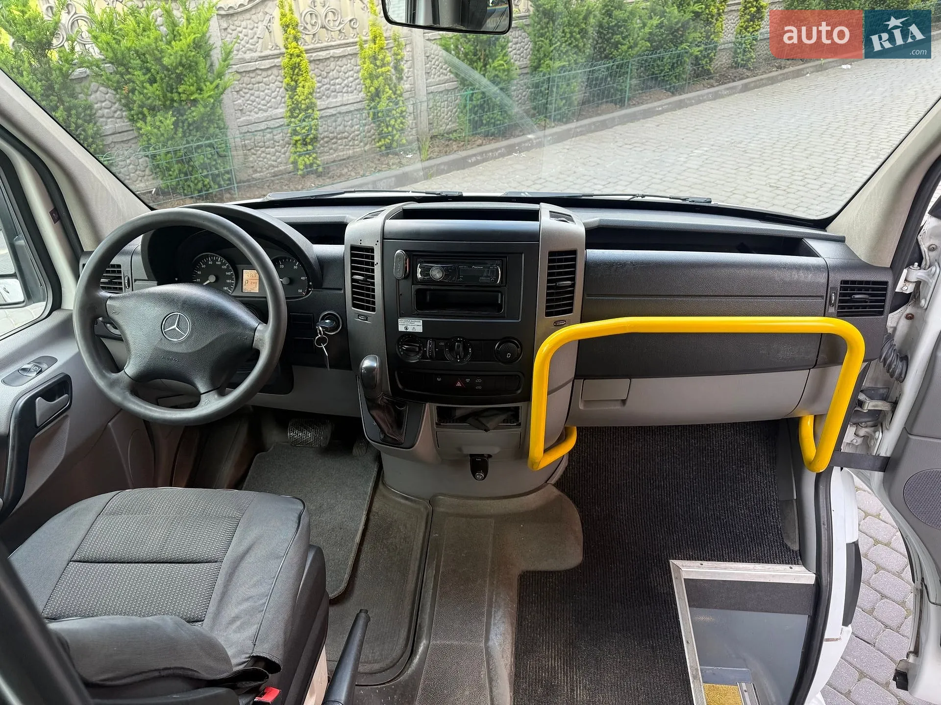 2010 Mercedes-Benz Sprinter - мініатюра 25