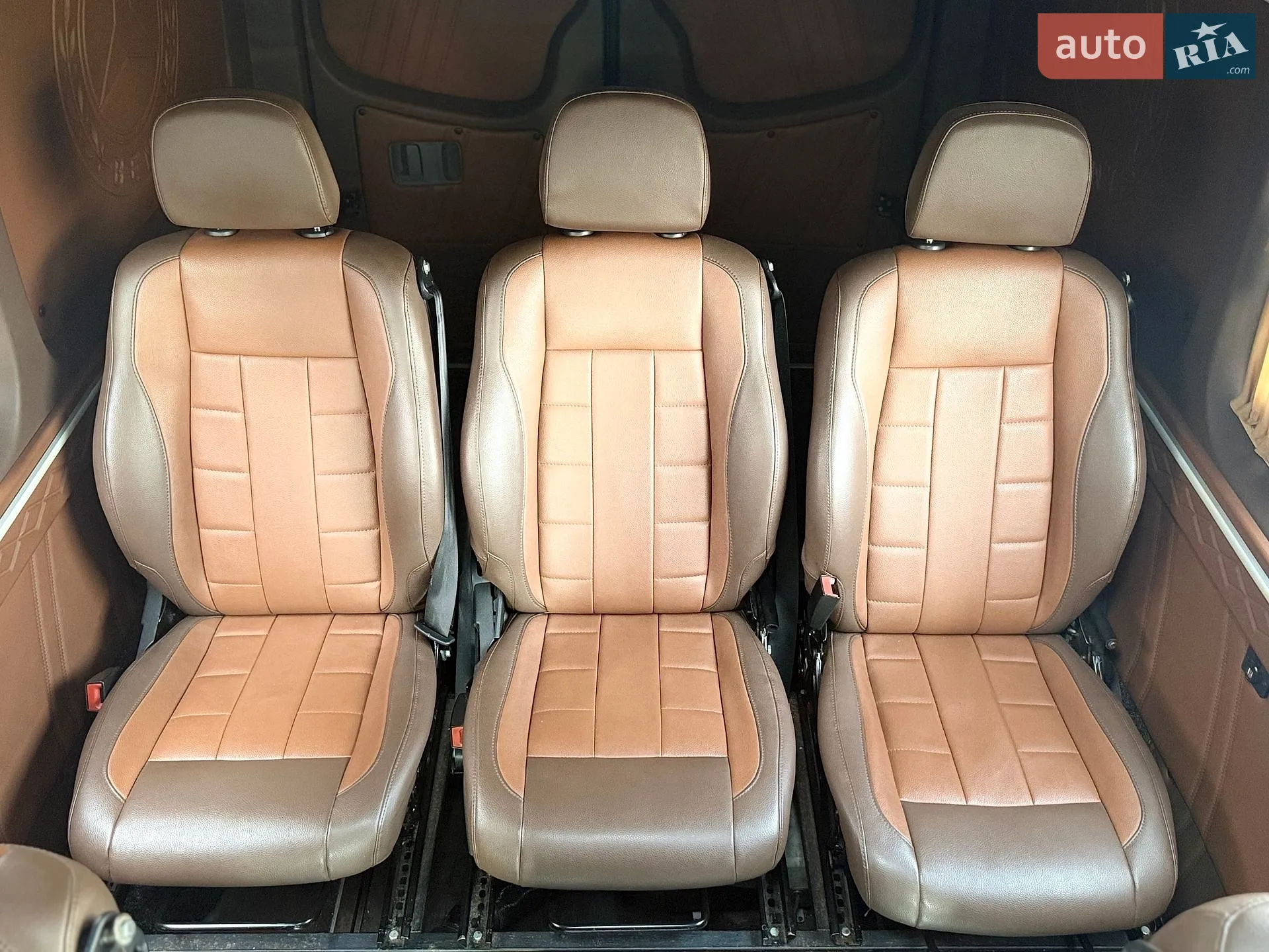 2016 Mercedes-Benz Sprinter - мініатюра 36
