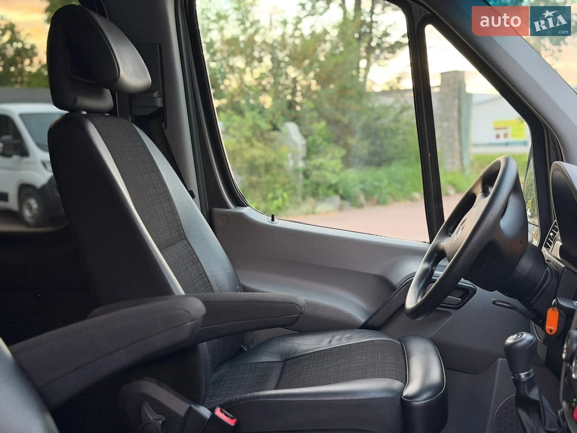 2018 Mercedes-Benz Sprinter - мініатюра 41