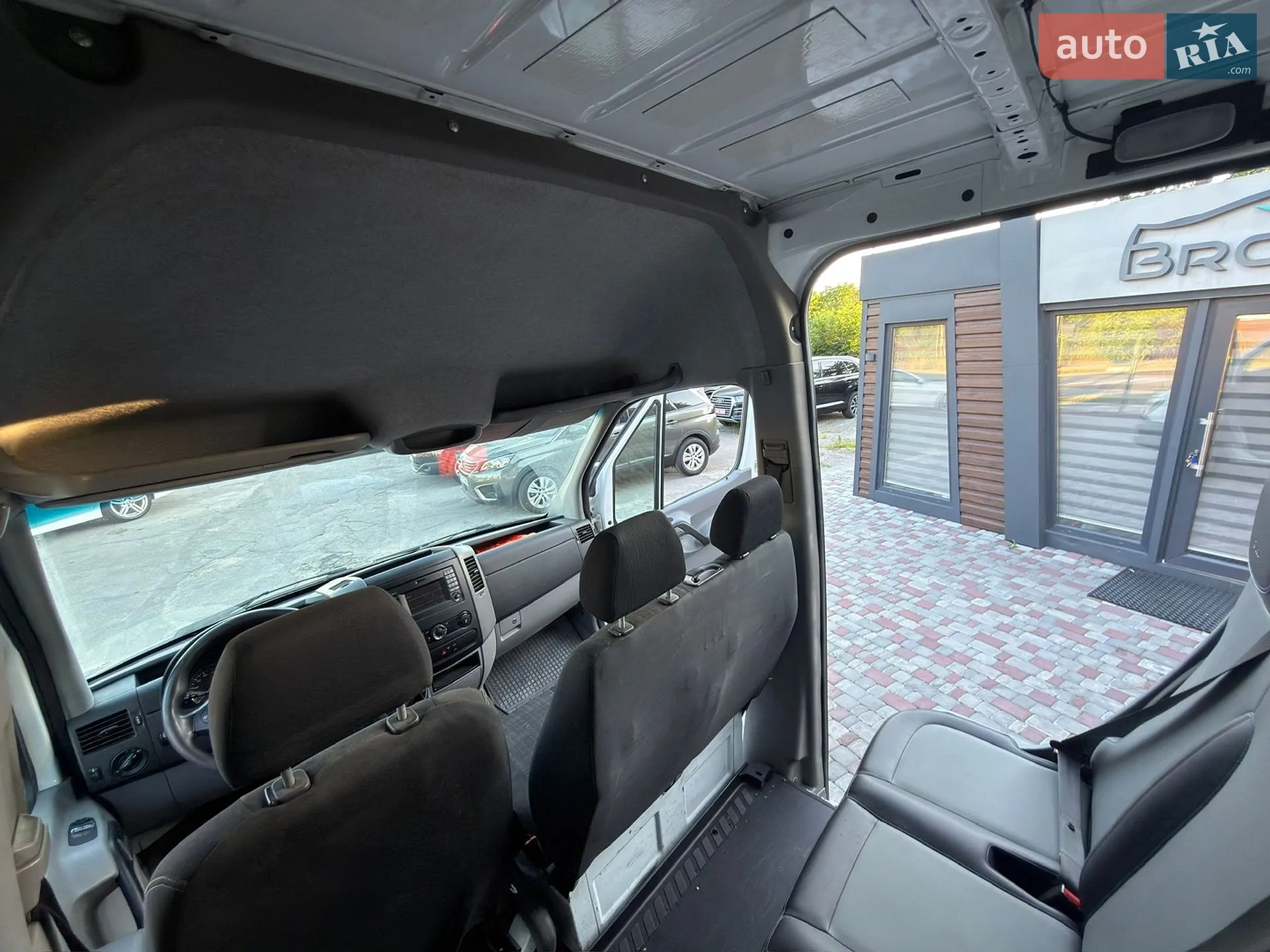 2015 Mercedes-Benz Sprinter - мініатюра 33