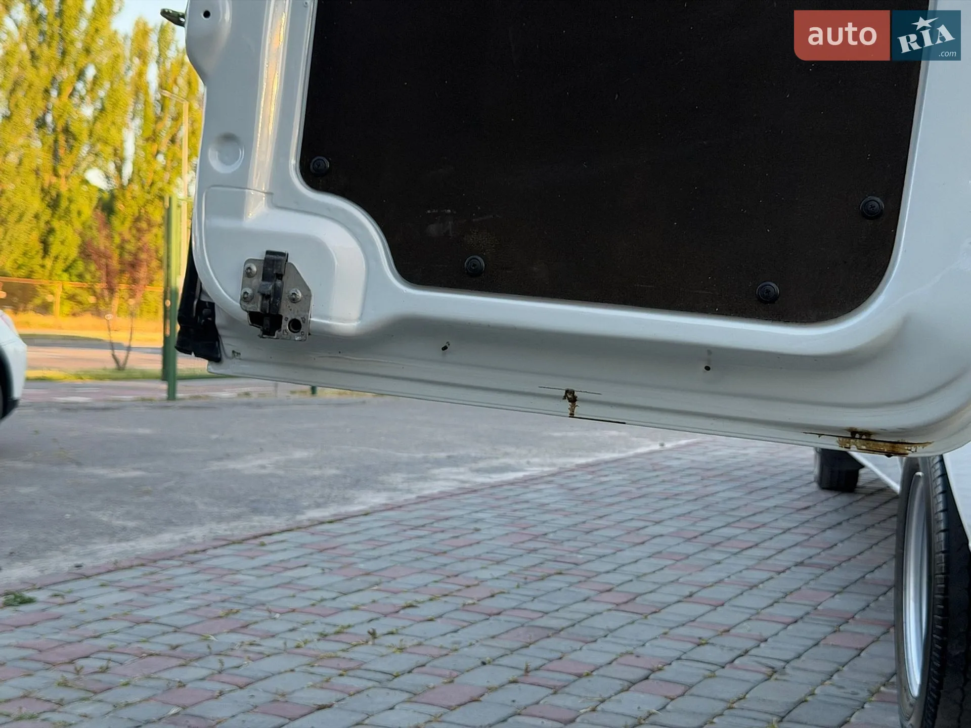 2015 Mercedes-Benz Sprinter - мініатюра 44
